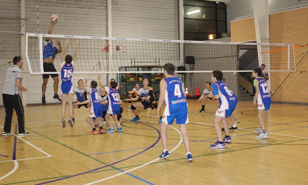 Escuela de Voleibol - equipos de tecnificación
